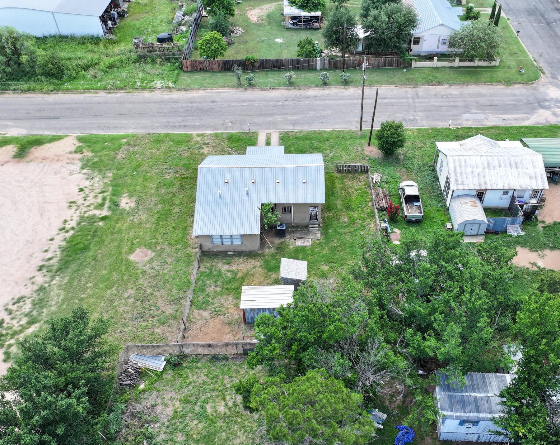1004 Avon Avenue Llano TX 78643