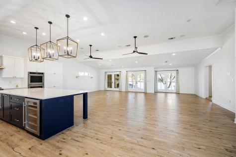 1001 Lakeshore Drive Marble Falls TX 78654