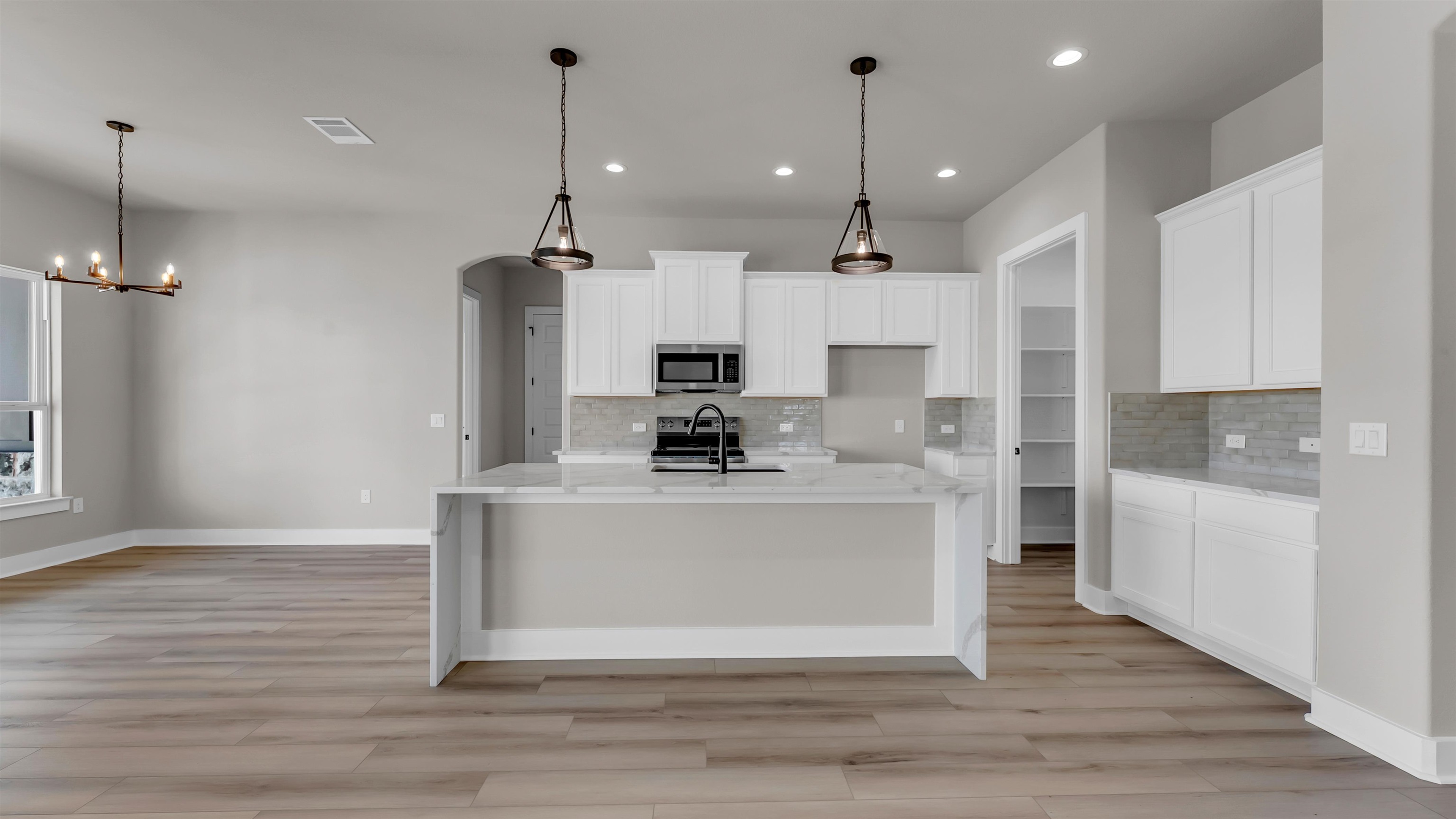373 Prairie Point Road Bertram TX 78605