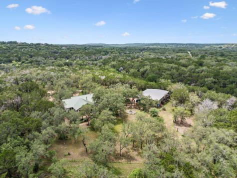 300 Bluff Road Spicewood TX 78669