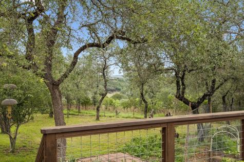 300 Bluff Road Spicewood TX 78669