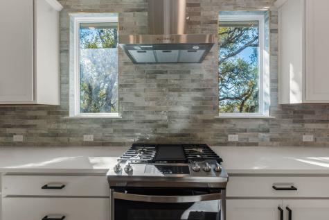 300 Bedford Drive Spicewood TX 78669