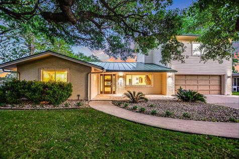 1704 Bluebonnet Kingsland TX 78639