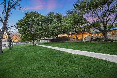 1704 Bluebonnet Kingsland TX 78639