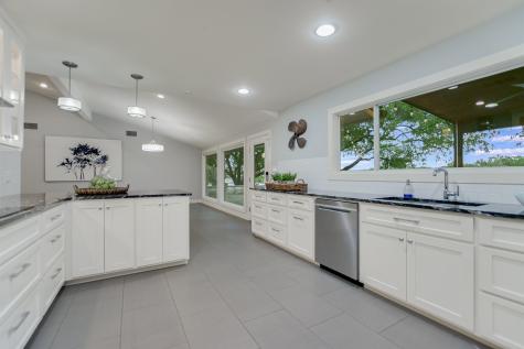 1704 Bluebonnet Kingsland TX 78639