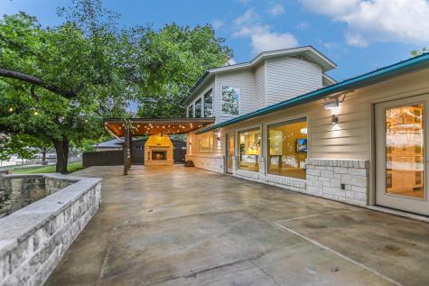 1704 Bluebonnet Kingsland TX 78639