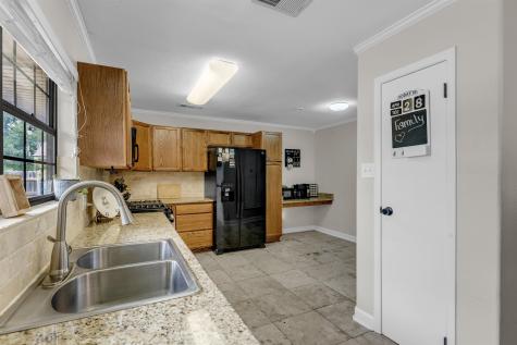 1303 Mission Hills Drive Marble Falls TX 78654