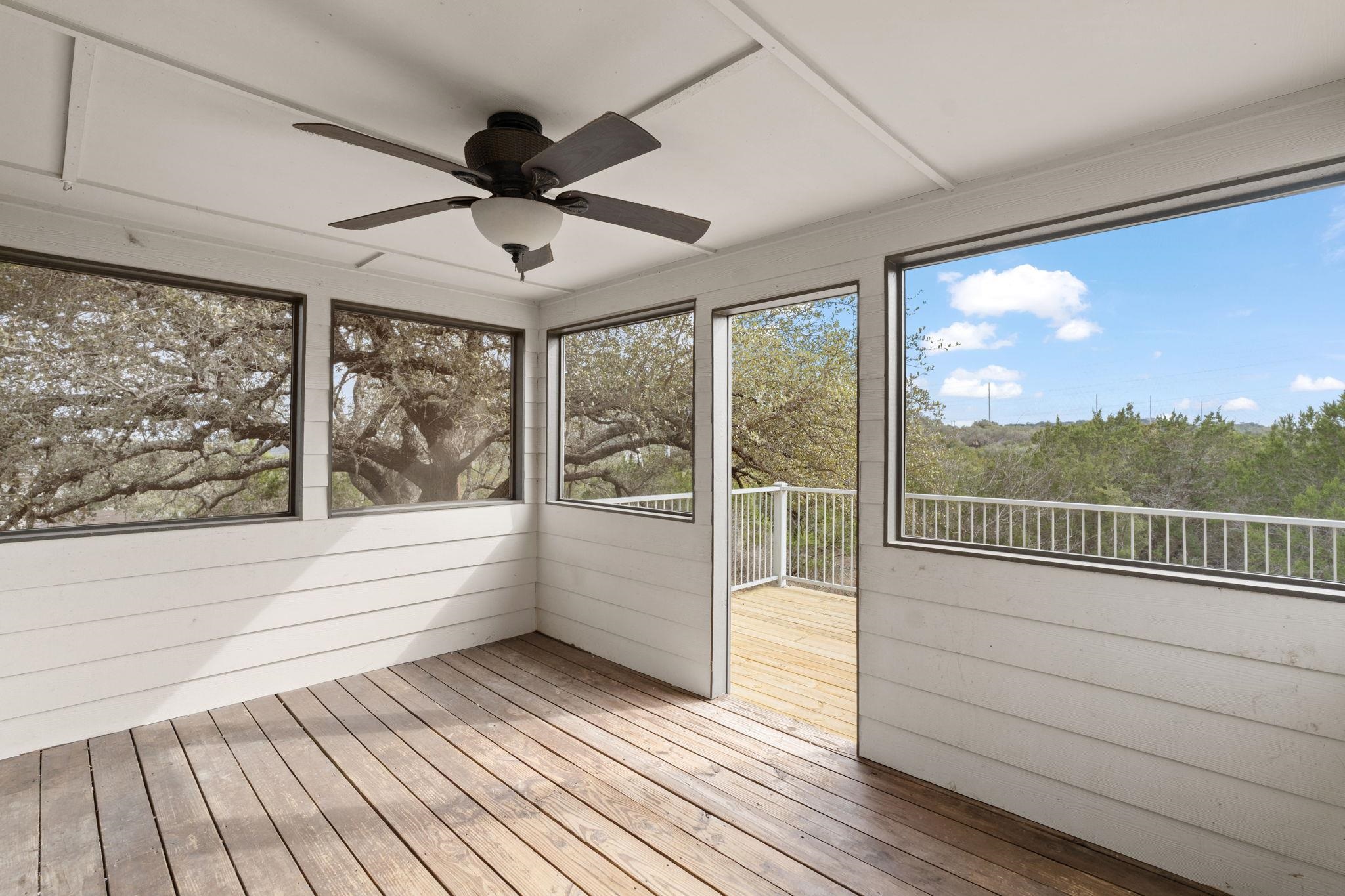 503 Knights Row Cottonwood Shores TX 78657