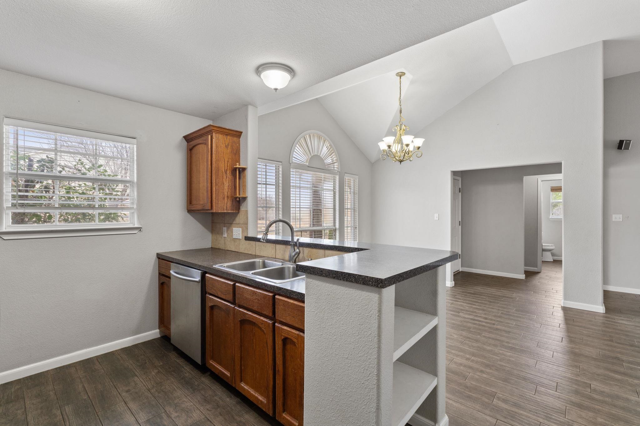 503 Knights Row Cottonwood Shores TX 78657