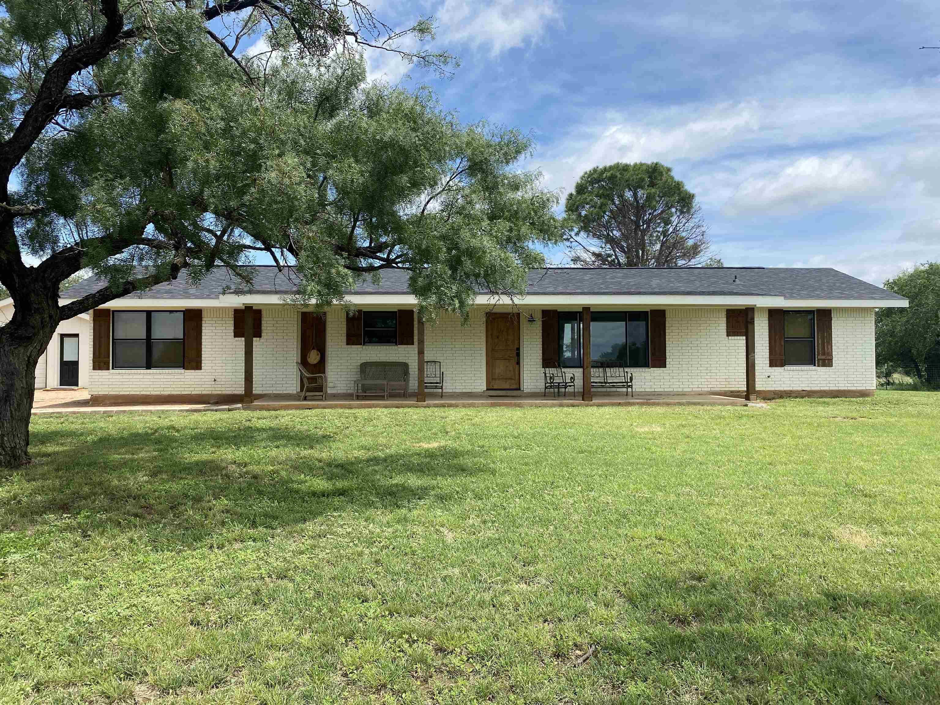 136 Valley View Circle Llano TX 78643