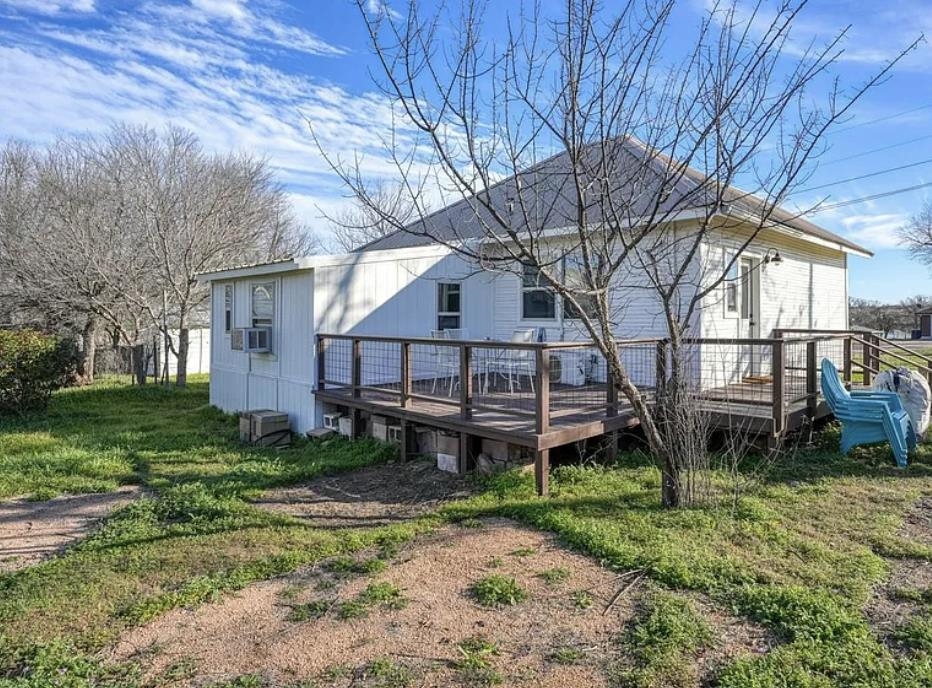 305 W Tarrant Street Llano TX 78643