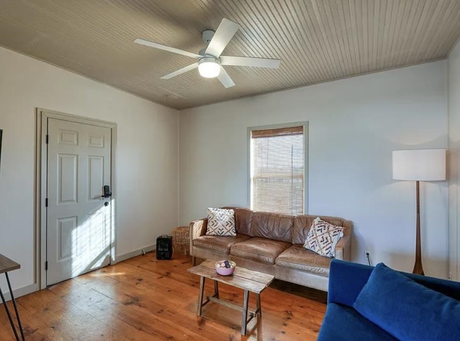 305 W Tarrant Street Llano TX 78643