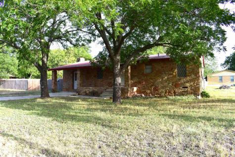 1003 Standifer Street Lampasas TX 76550