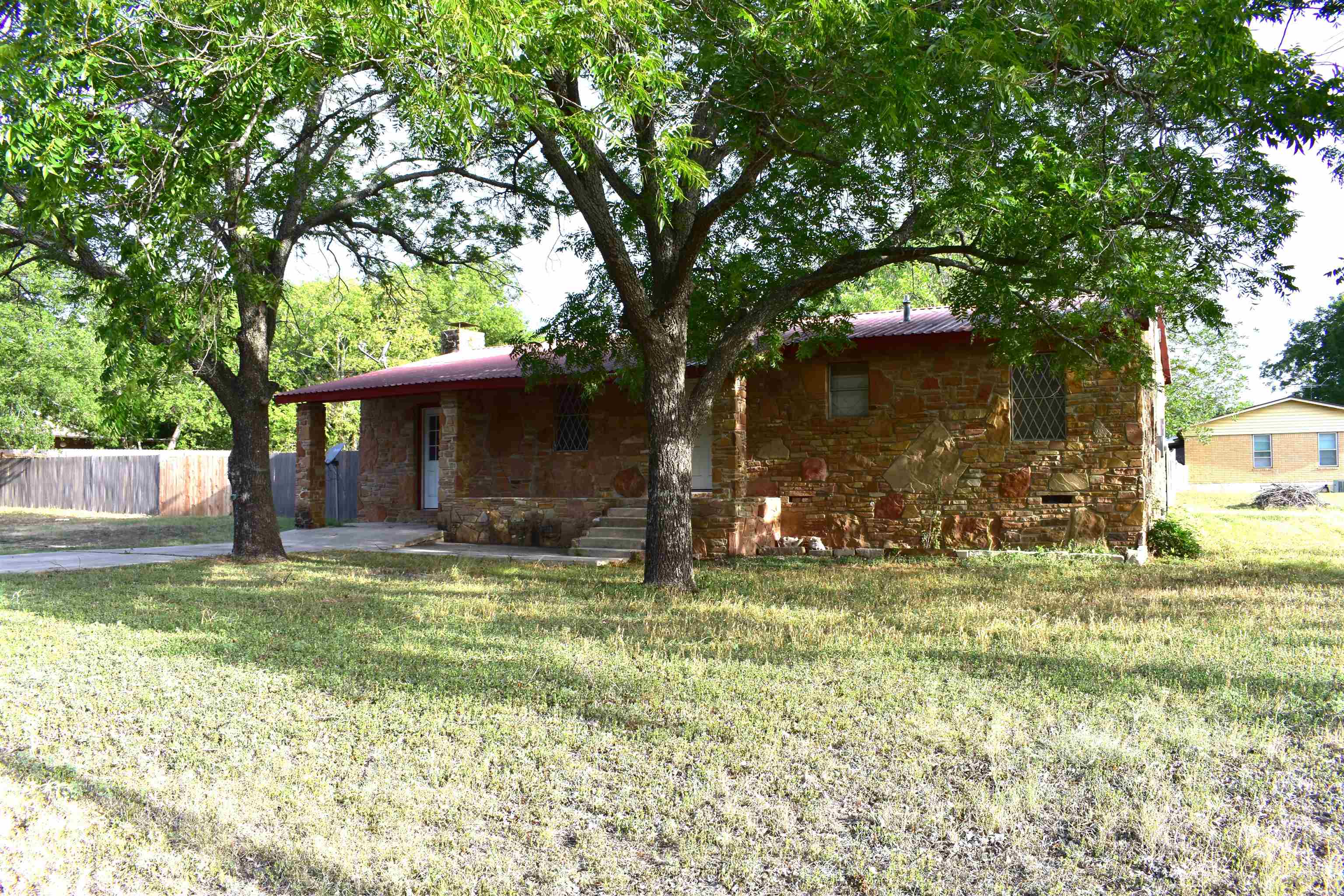 1003 Standifer Street Lampasas TX 76550