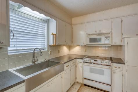 4317 River Oaks Drive Kingsland TX 78639