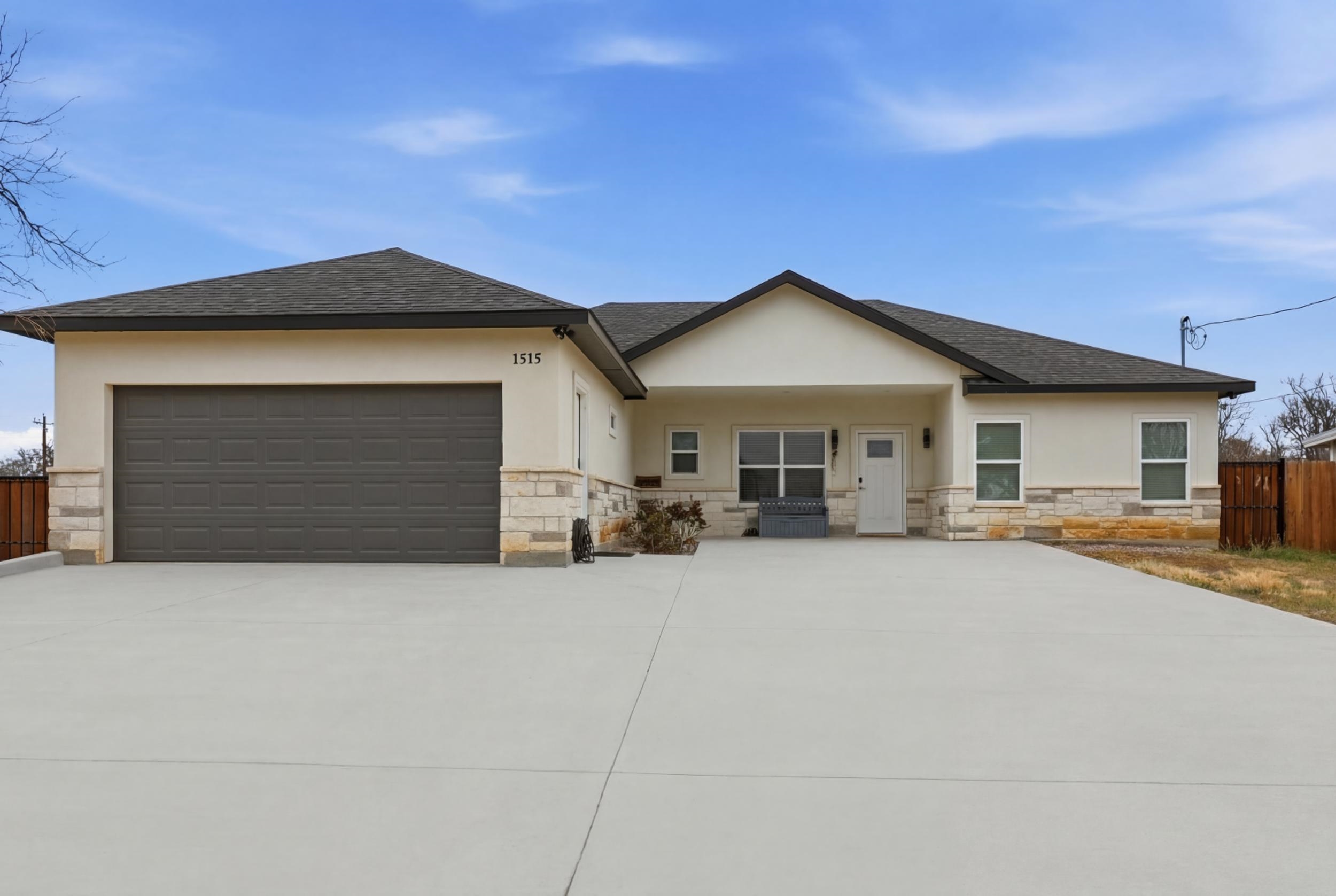 1515 Valley High Lane Granite Shoals TX 78654