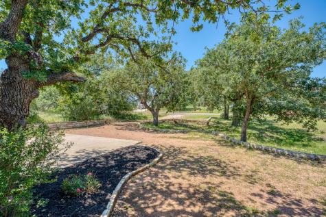 1863 Greenwood Lane Kingsland TX 78639