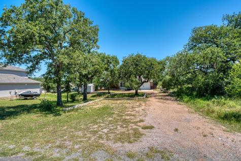 1863 Greenwood Lane Kingsland TX 78639