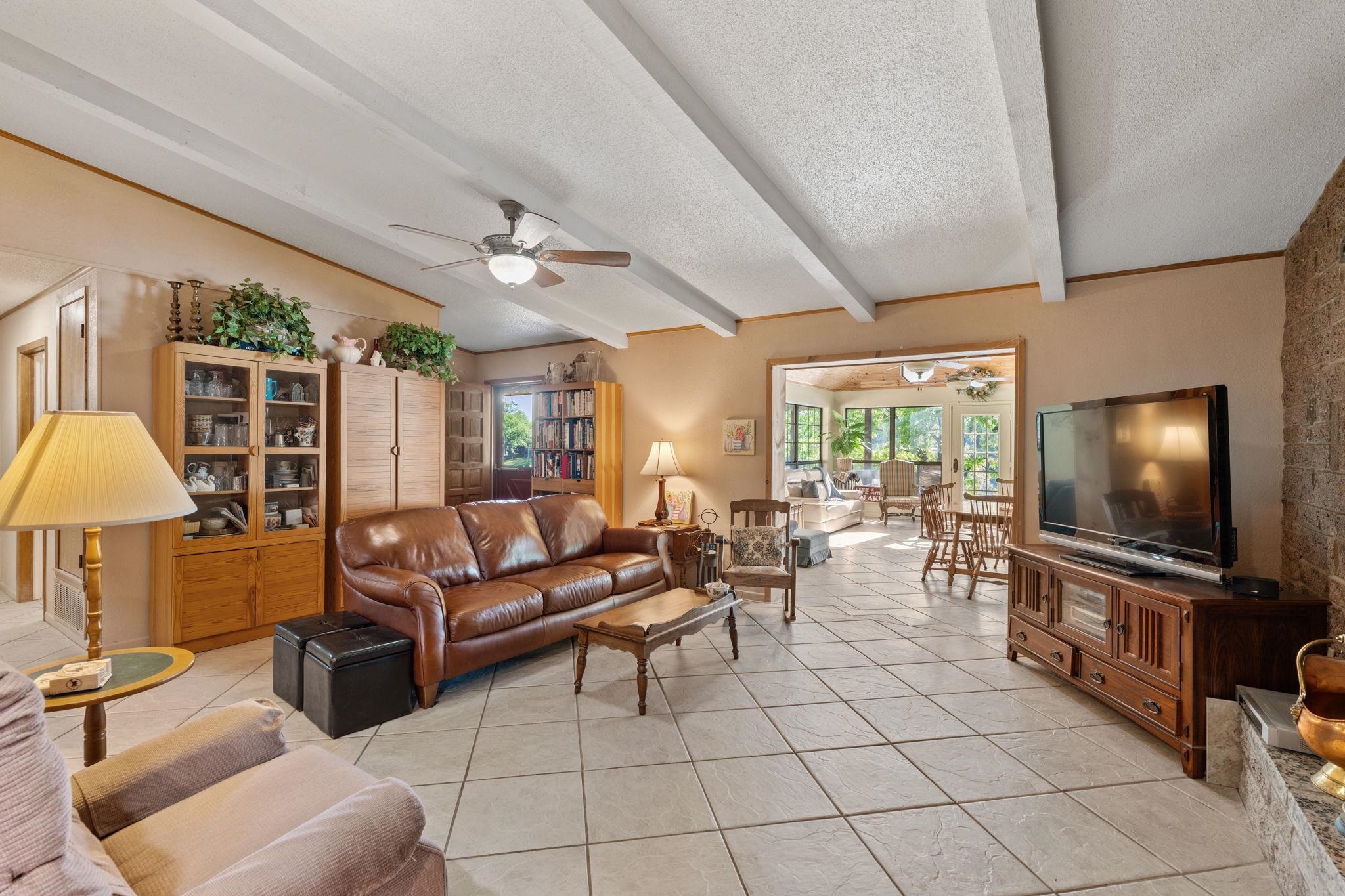 1402 County Road 135 Burnet TX 78611