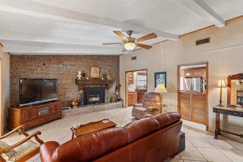 1402 County Road 135 Burnet TX 78611