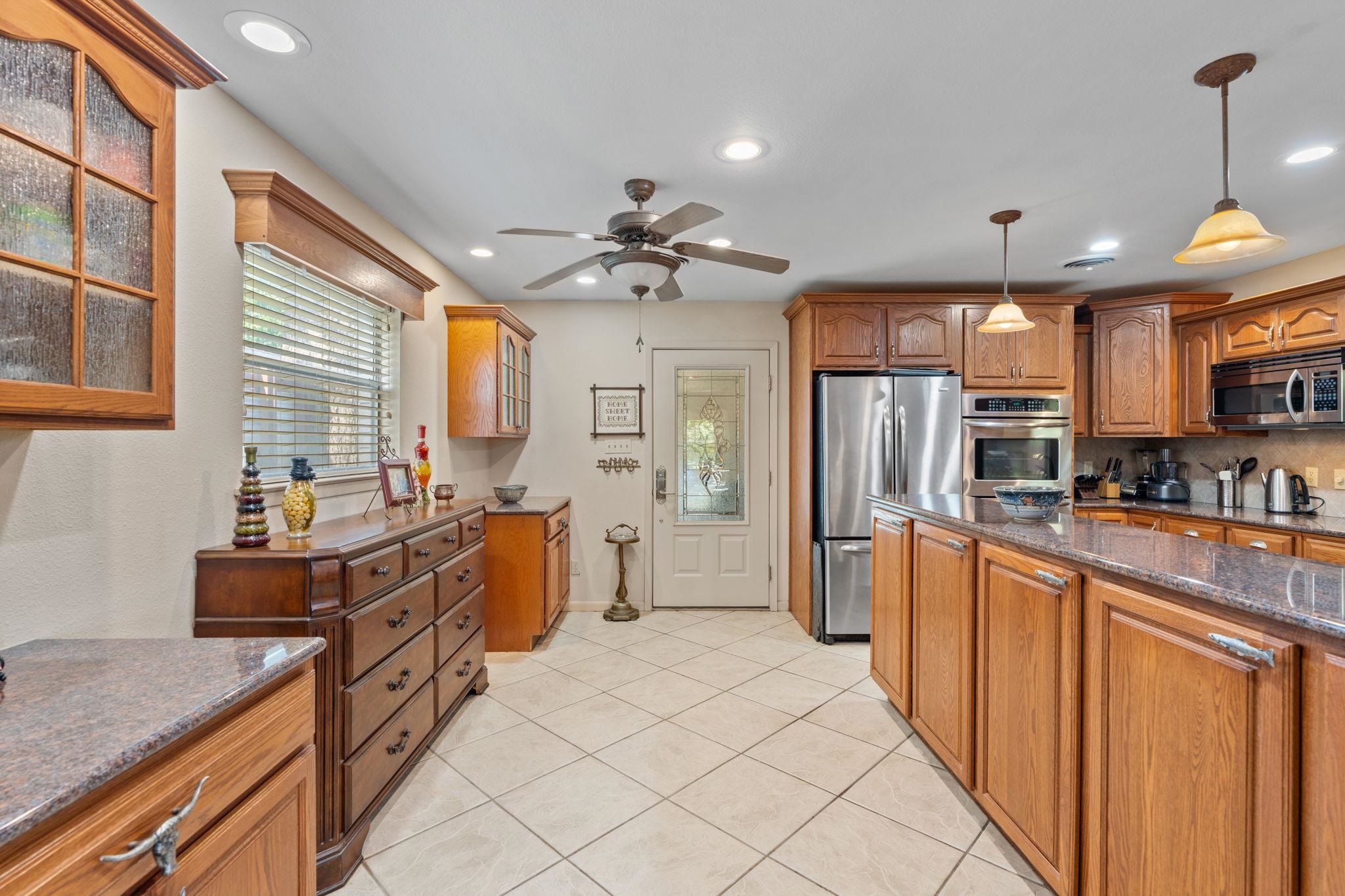 1402 County Road 135 Burnet TX 78611
