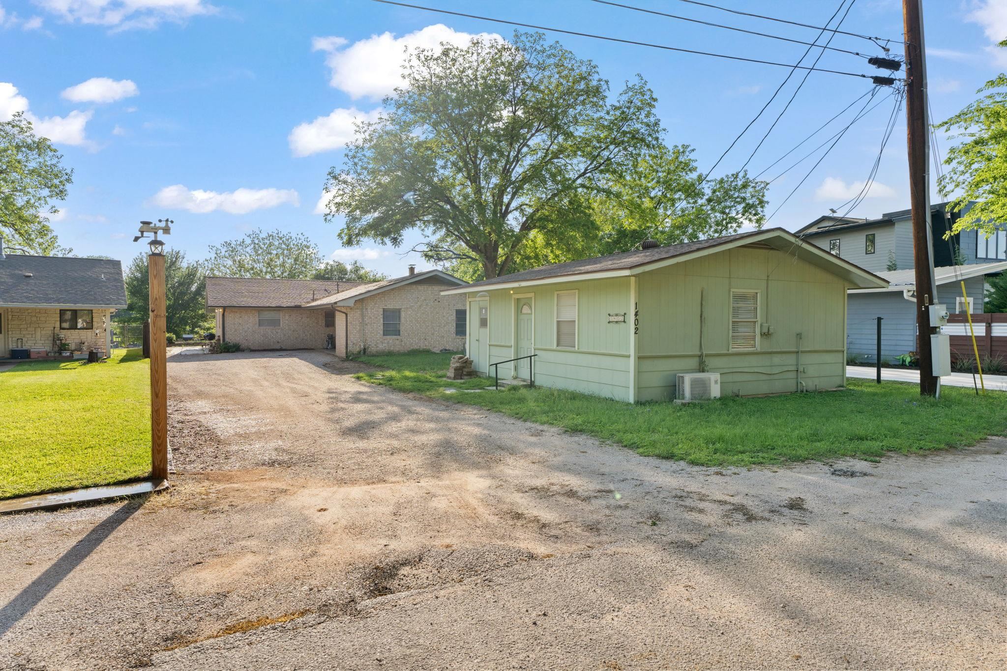 1402 County Road 135 Burnet TX 78611