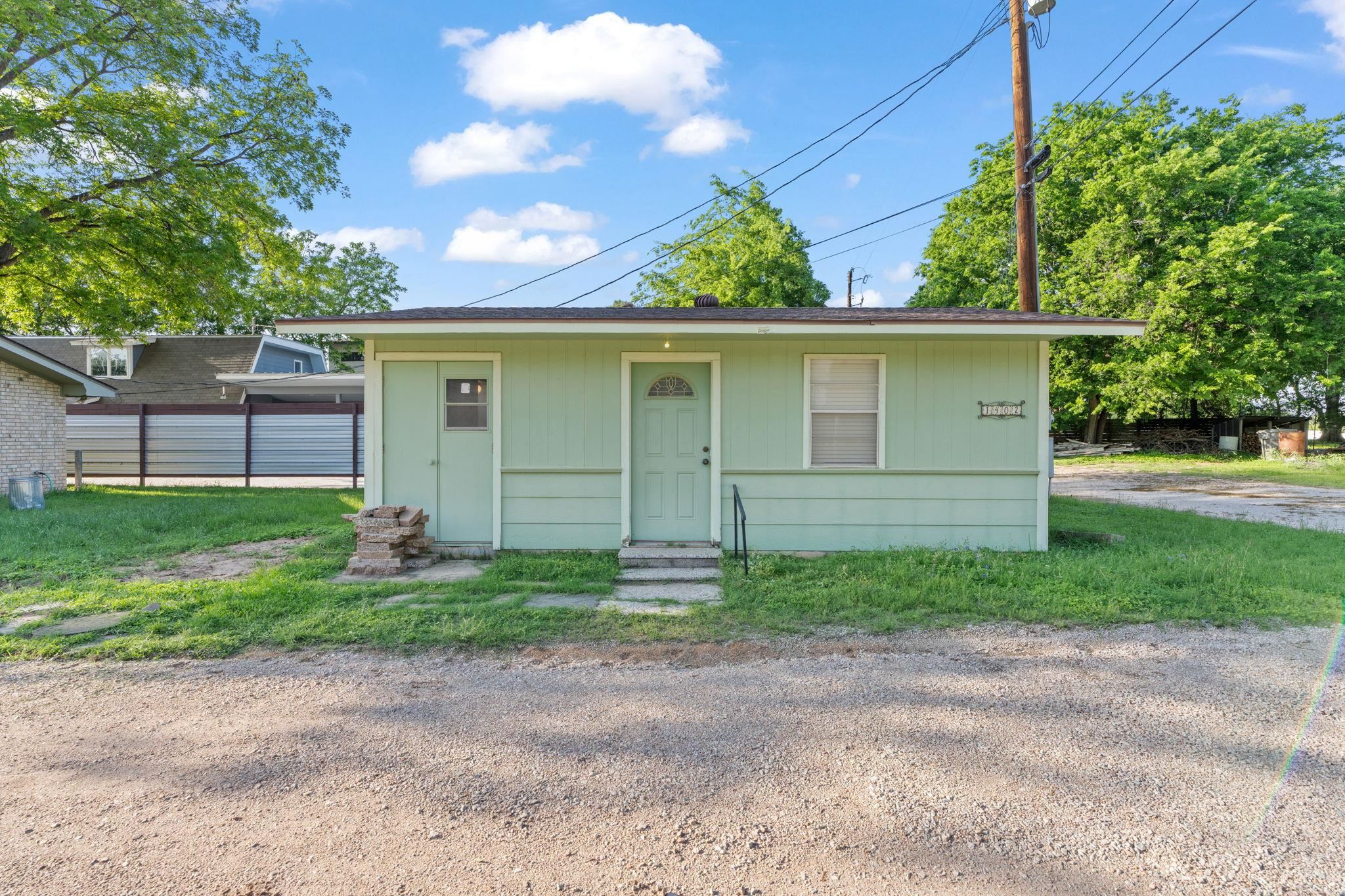 1402 County Road 135 Burnet TX 78611