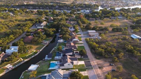 241 Lazy Oaks Lane Kingsland TX 78639