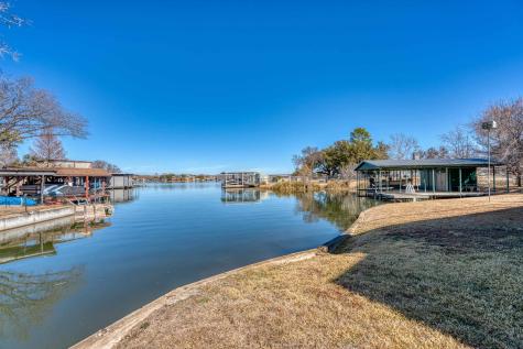 305 W Briar Drive Granite Shoals TX 78654