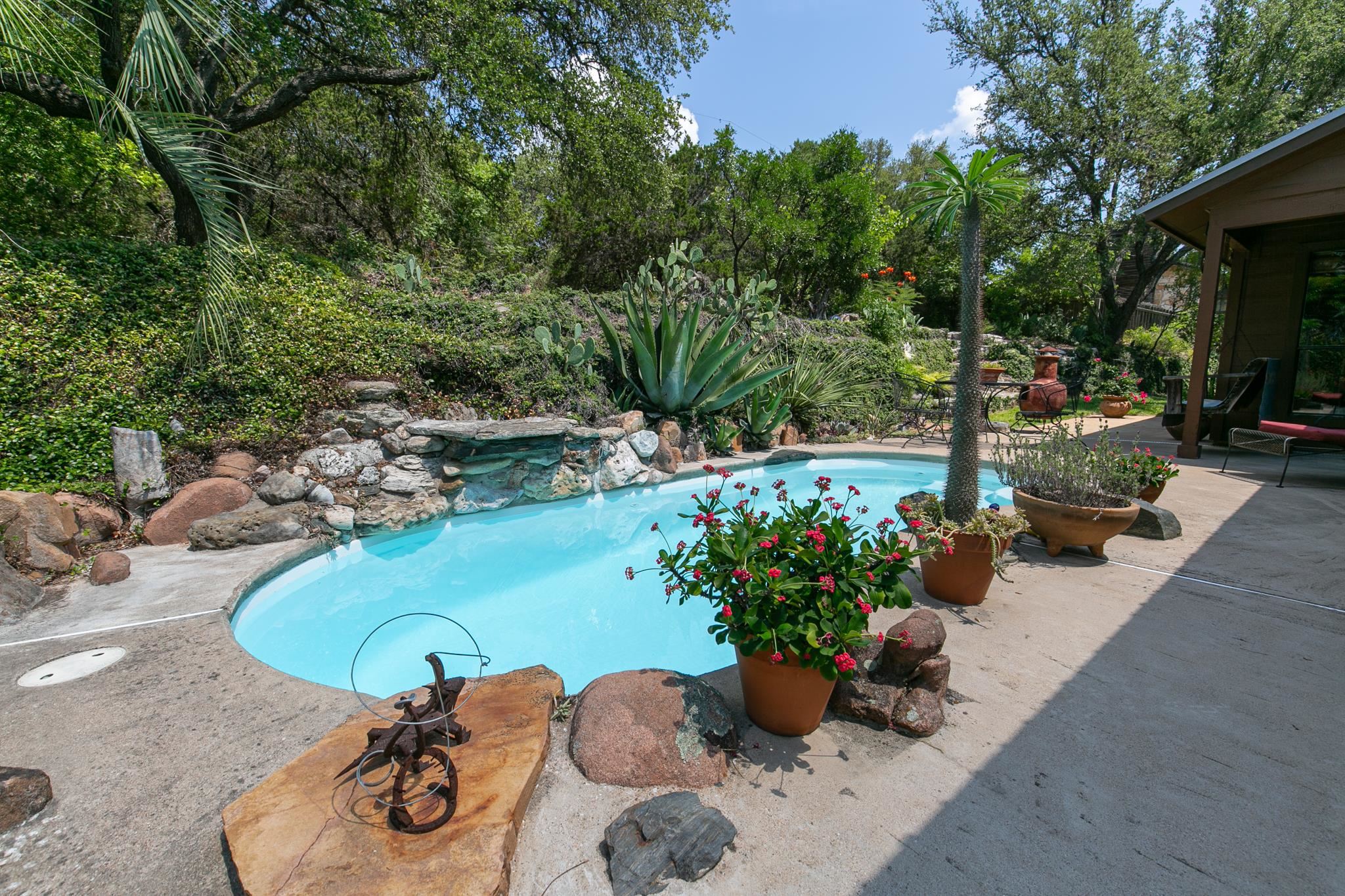 6936 Chinook Drive Austin TX 78736