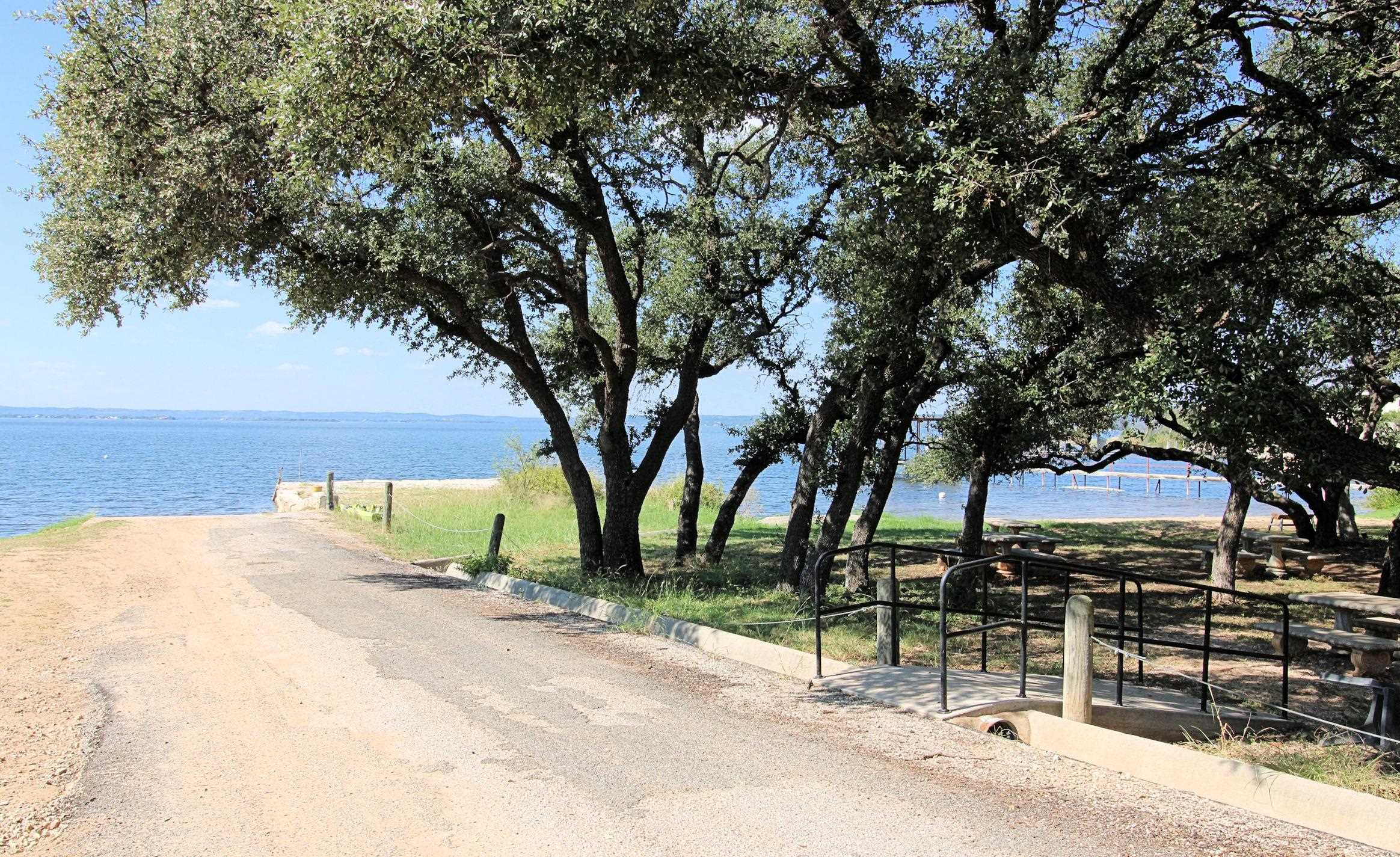 209 Lakevista Drive Burnet TX 78611