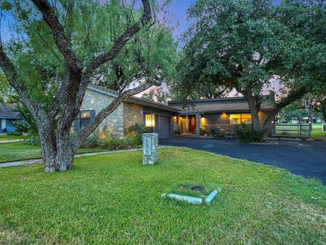 105 Southern Spur Horseshoe Bay TX 78657