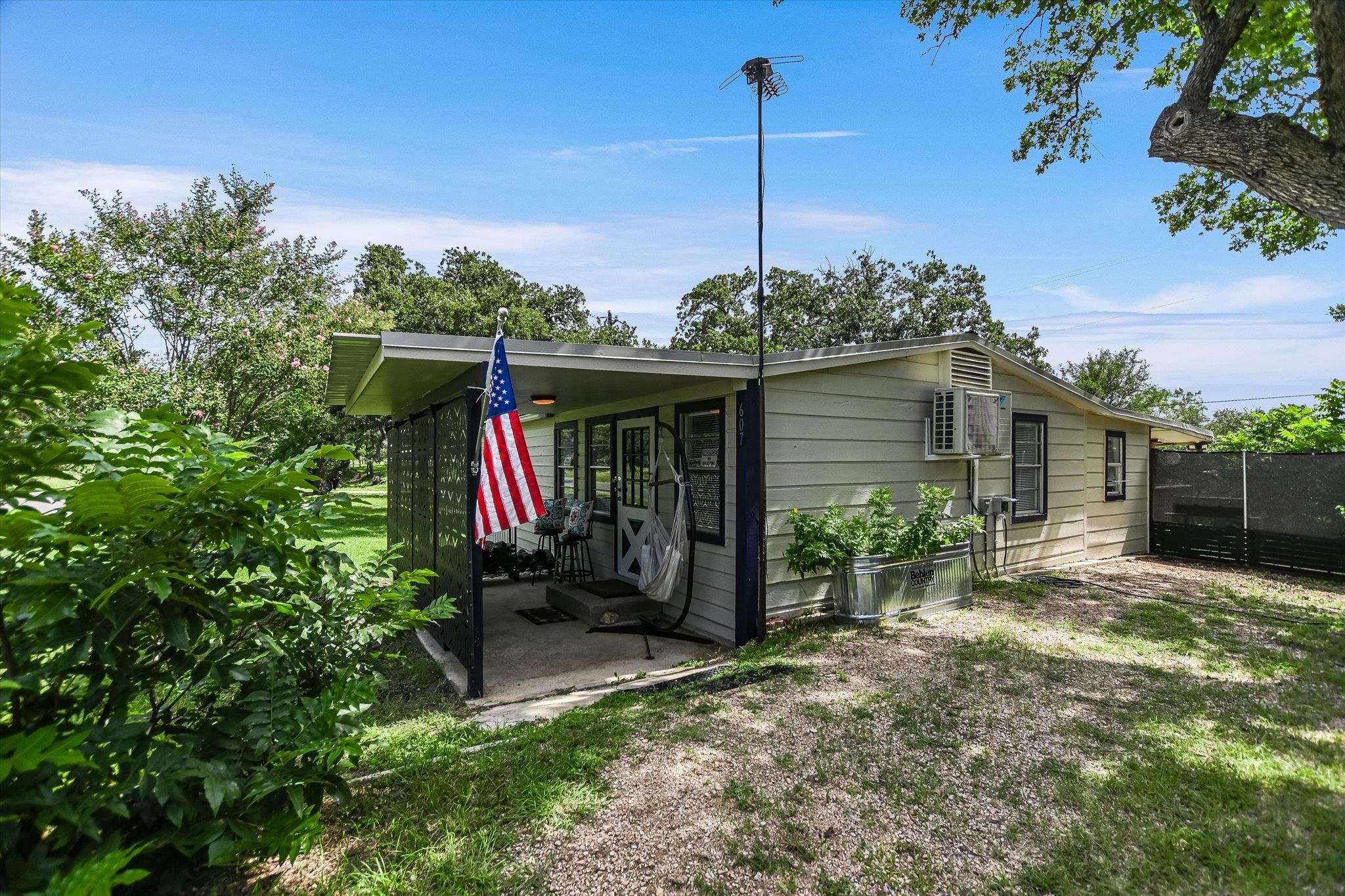 607 Driftwood Lane Cottonwood Shores TX 78657