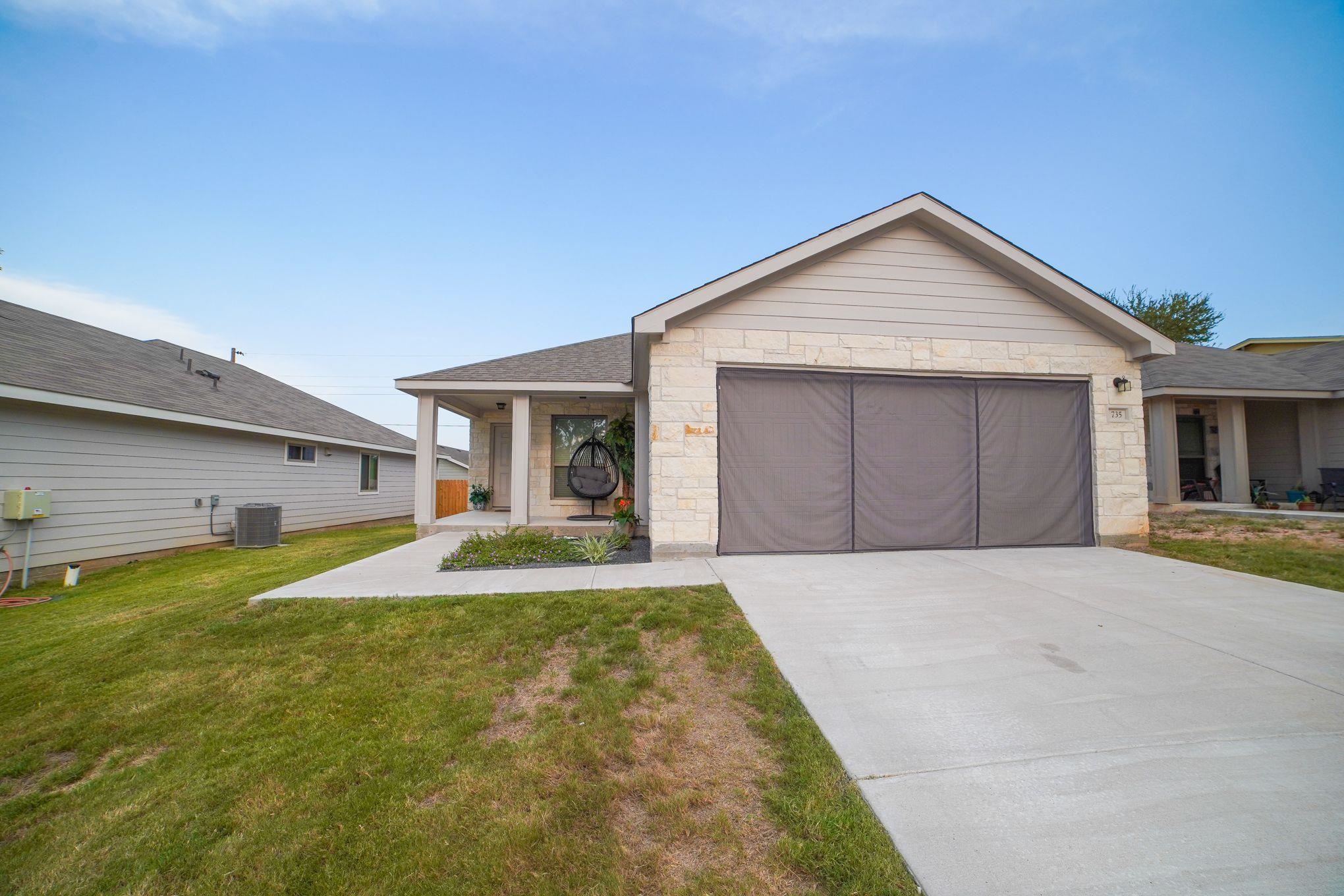 735 Dogwood Lane Cottonwood Shores TX 78657