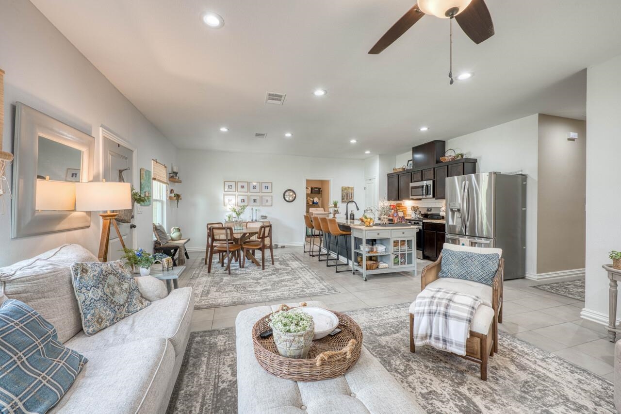 2210 Mcarthur Avenue Kingsland TX 78639