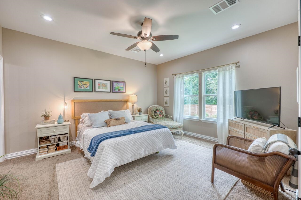 2210 Mcarthur Avenue Kingsland TX 78639
