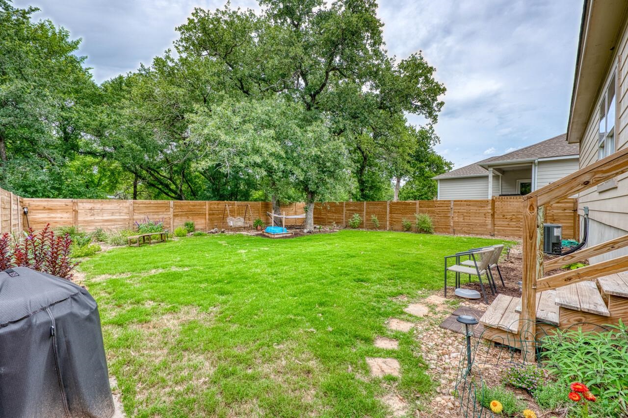 2210 Mcarthur Avenue Kingsland TX 78639