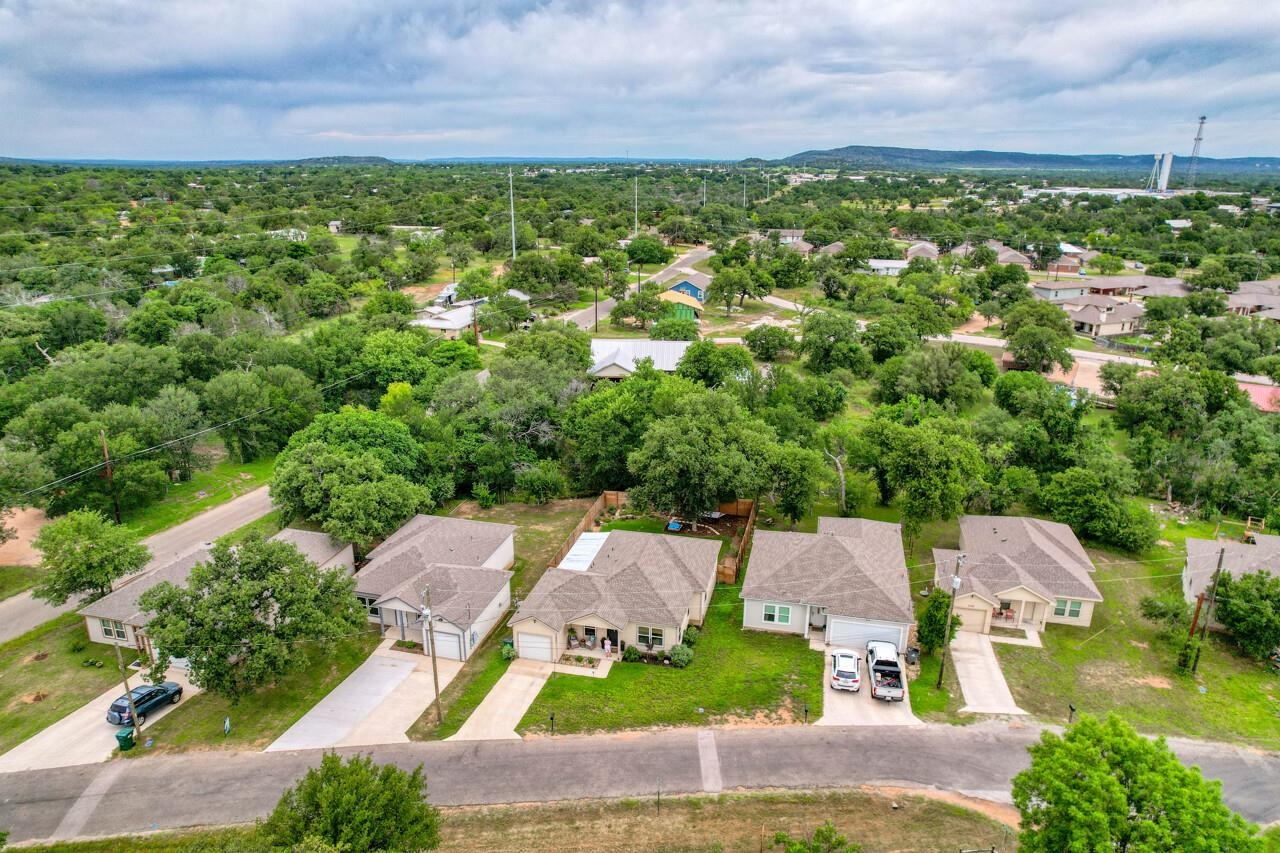 2210 Mcarthur Avenue Kingsland TX 78639