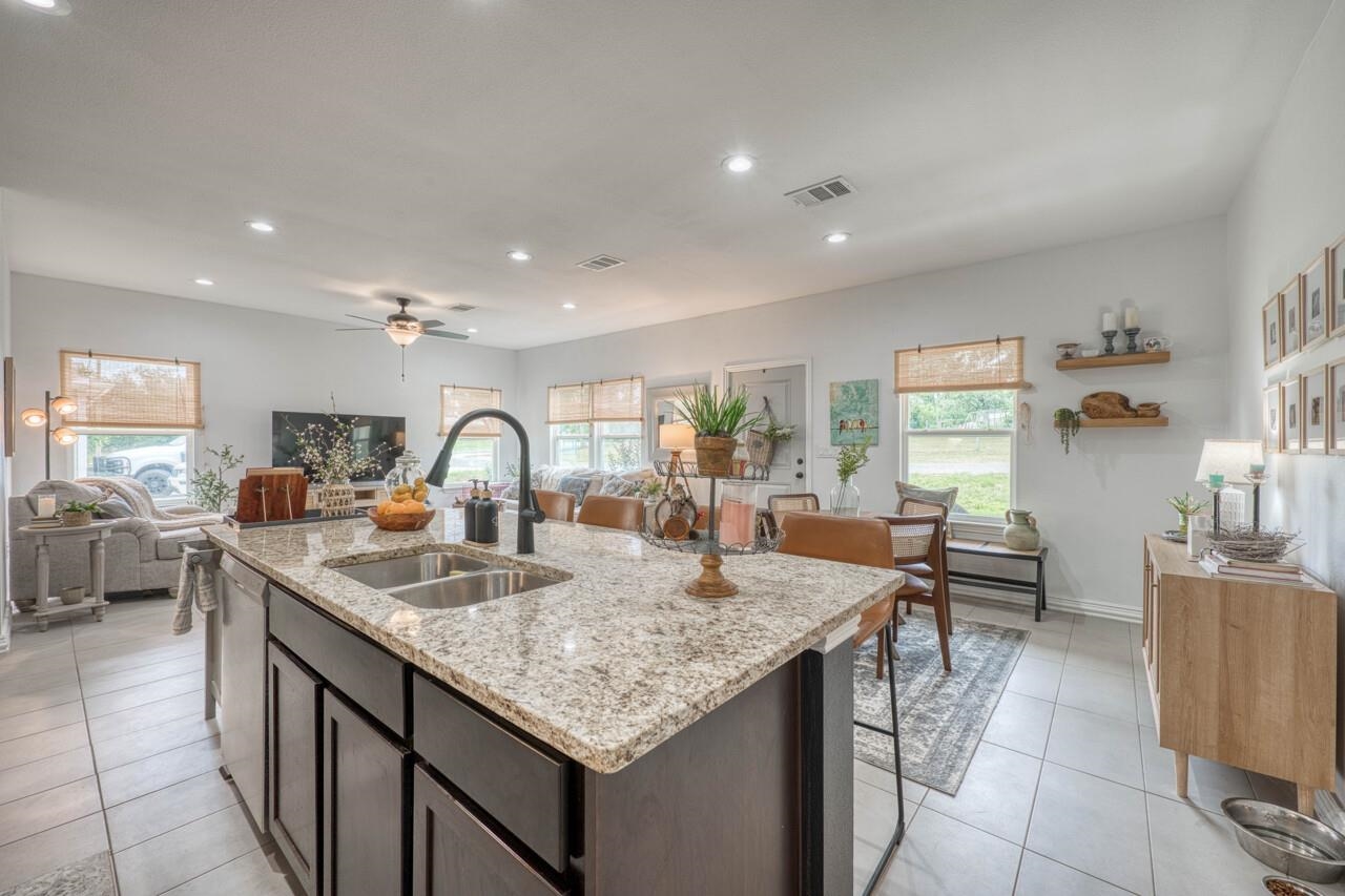 2210 Mcarthur Avenue Kingsland TX 78639