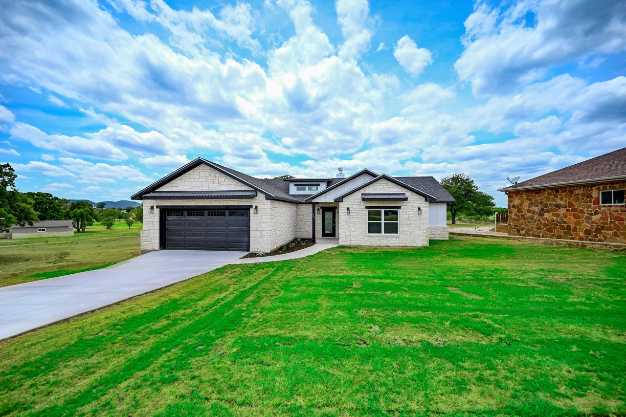 164 Oak Grove Parkway Kingsland TX 78639