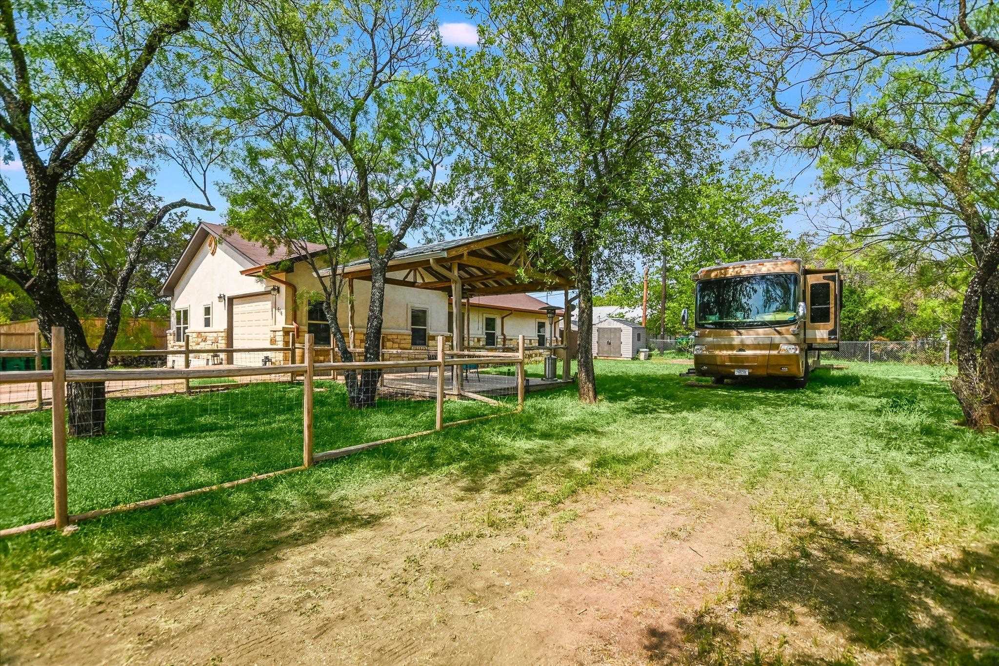 614 Maple Lane Cottonwood Shores TX 78657