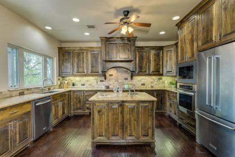600 Mountain Dew Horseshoe Bay TX 78657