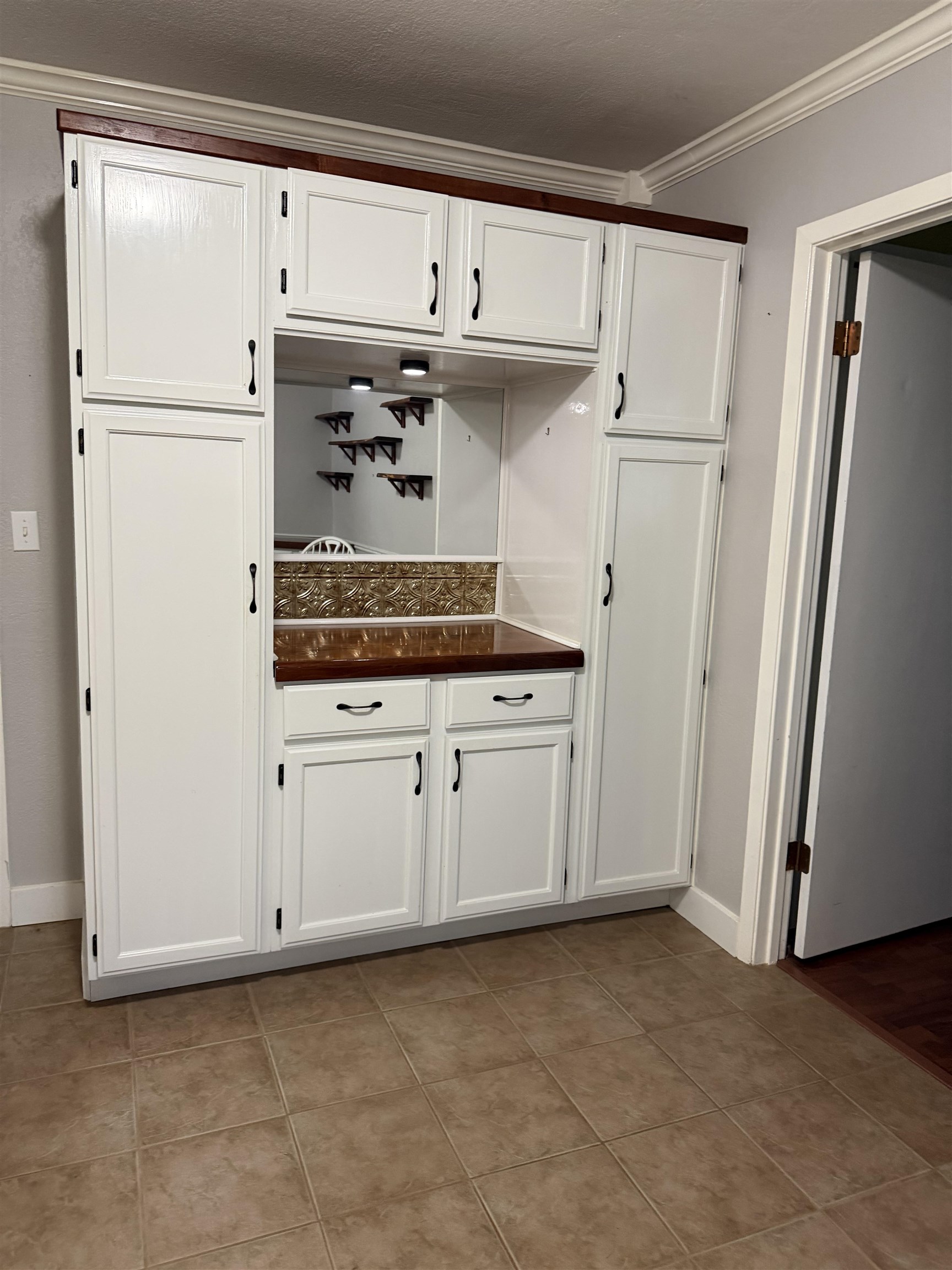 1306 E Wallace Street Llano TX 78643