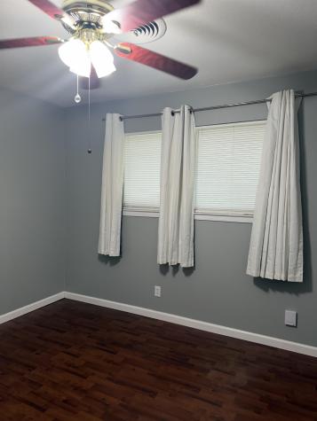 1306 E Wallace Street Llano TX 78643