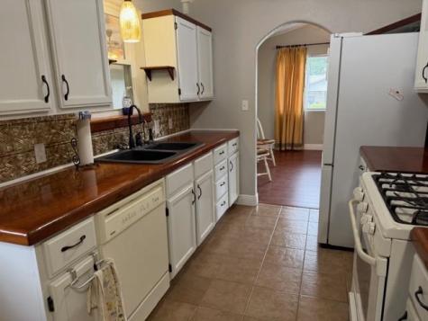 1306 E Wallace Street Llano TX 78643