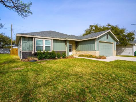 3625 Sagebrush Kingsland TX 78639