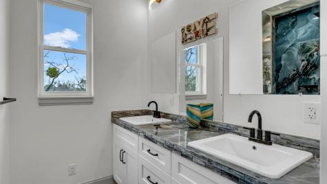 292 Oak Ridge Trail Kingsland TX 78639