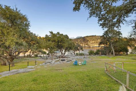 1204 Los Escondidos Street Marble Falls TX 78654