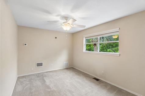 340 Columbine Meadowlakes TX 78654