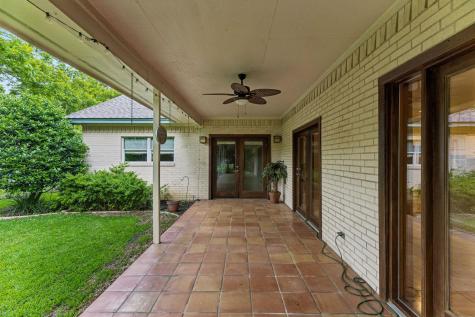 340 Columbine Meadowlakes TX 78654